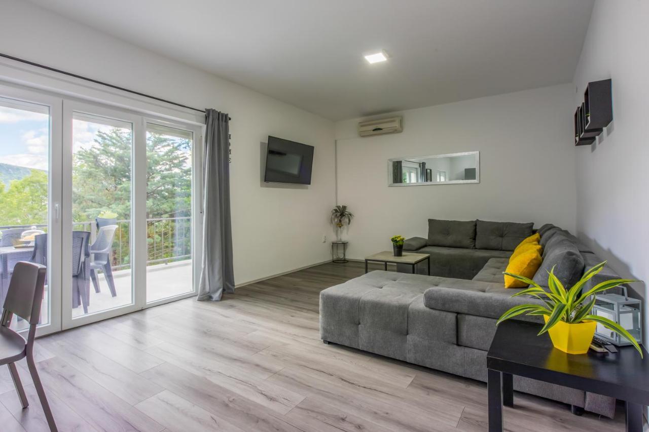 Holiday House Dino Брибир Екстер'єр фото
