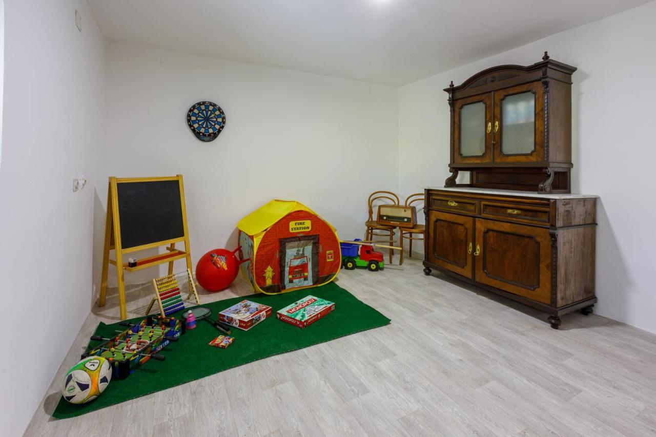 Holiday House Dino Брибир Екстер'єр фото